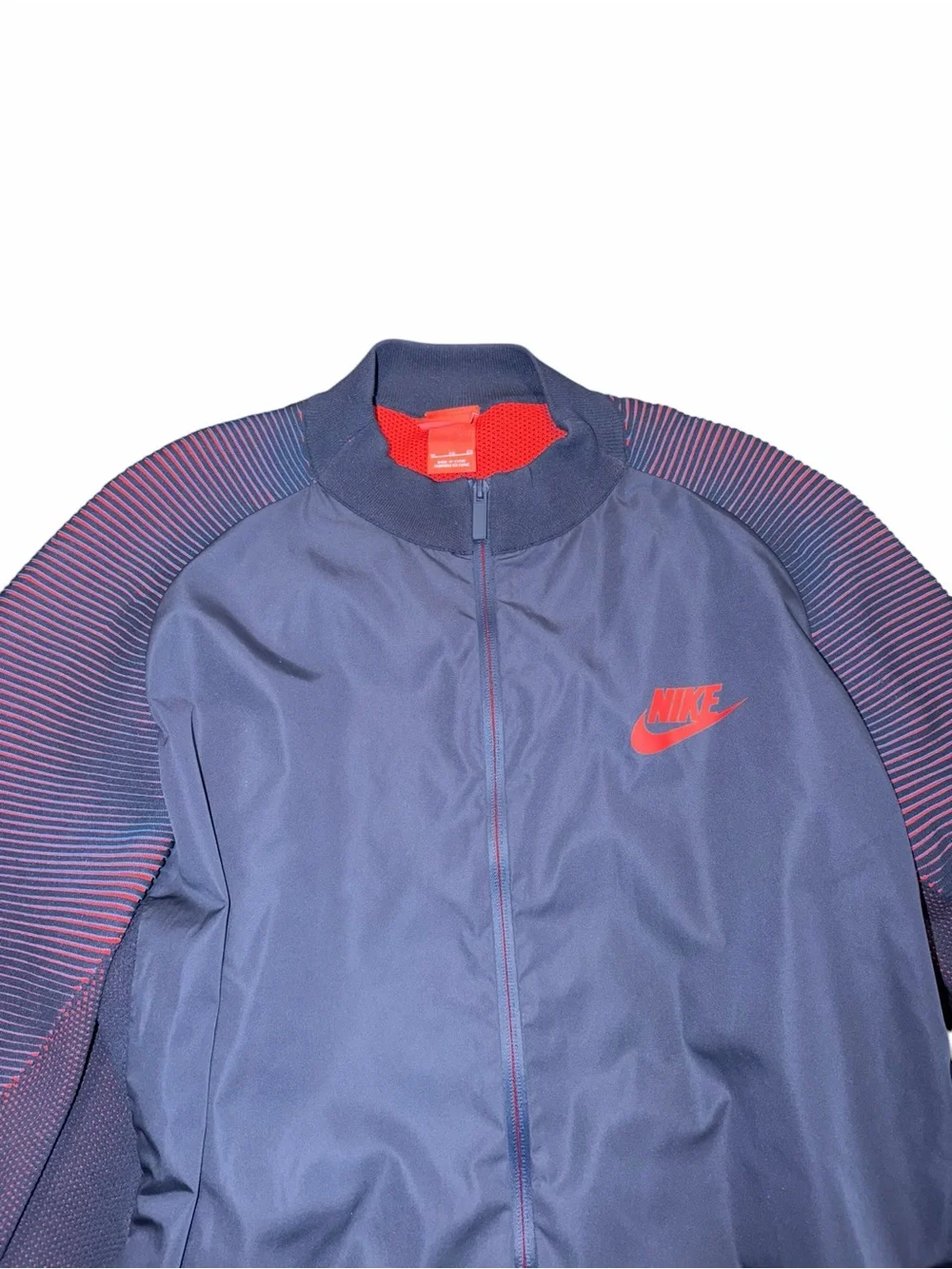 Nike dynamic reveal men’s XL blue jacket